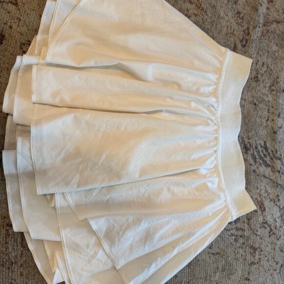 Lululemon White Layered Tennis Skirt – Size 6 (Pace Rival / Court Rival Old Stye - Picture 2 of 4